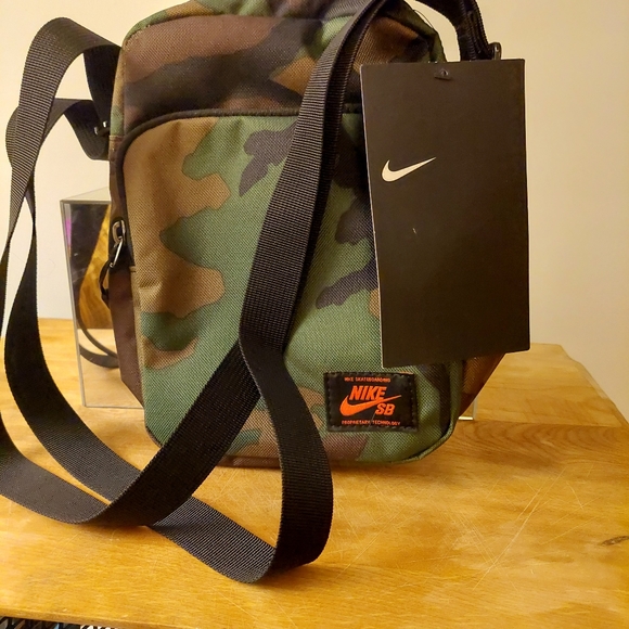 Nike Handbags - Nike sb new camo crossbody bag,  unisex